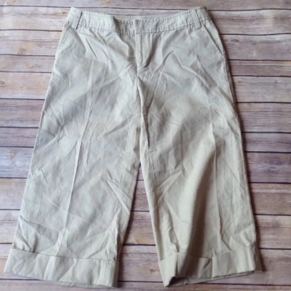 Banana Republic Martin fit khaki capri pants
